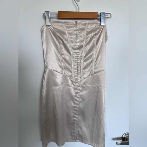 Robe sans manches champagne small - Picture 1 of 3